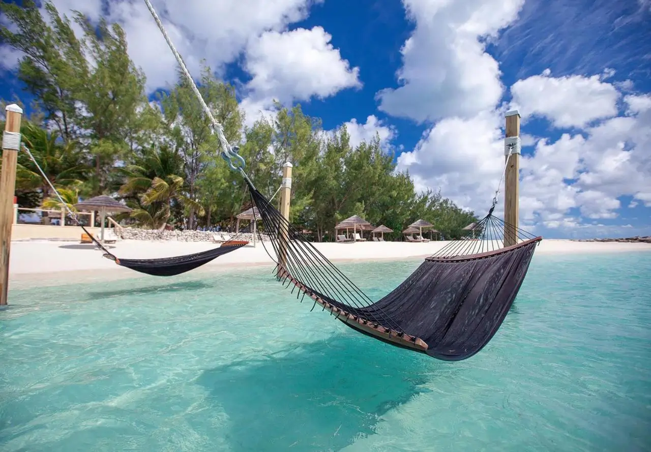 tengerparti_eskuvo_bahamak_sandals_1