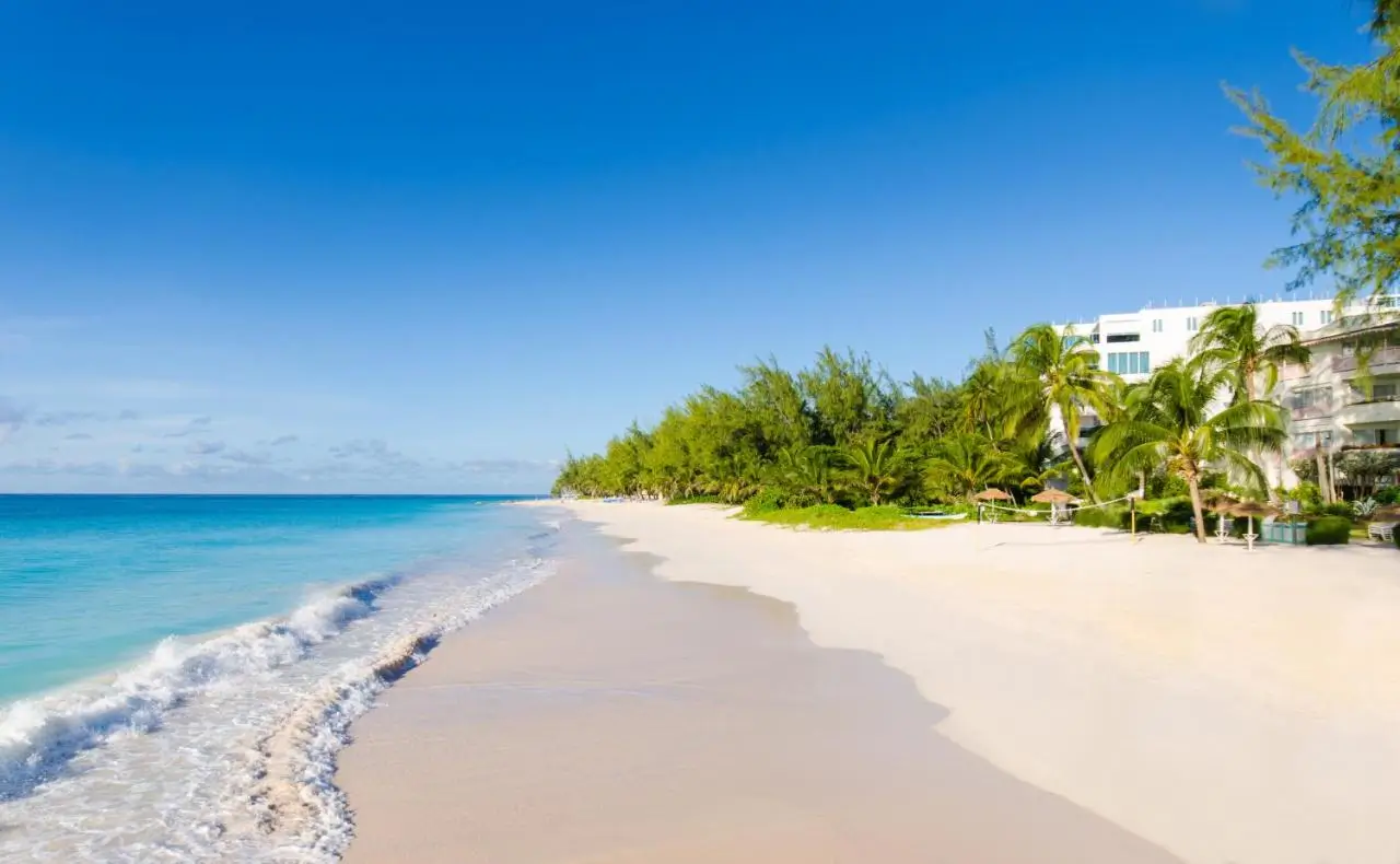 tengerparti_eskuvo_barbados_bougainvillea_1