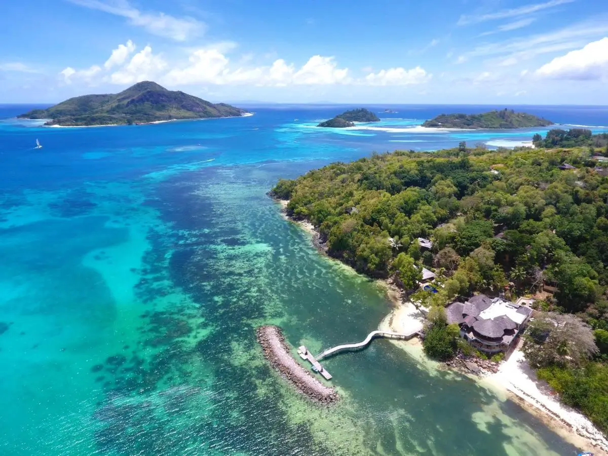 tengerparti_eskuvo_seychelles_cerf_9