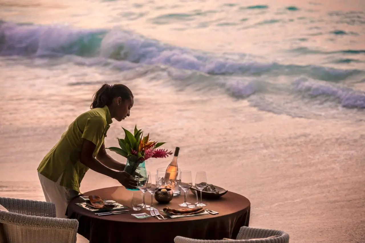tengerparti_eskuvo_seychelles_fourseasons_14