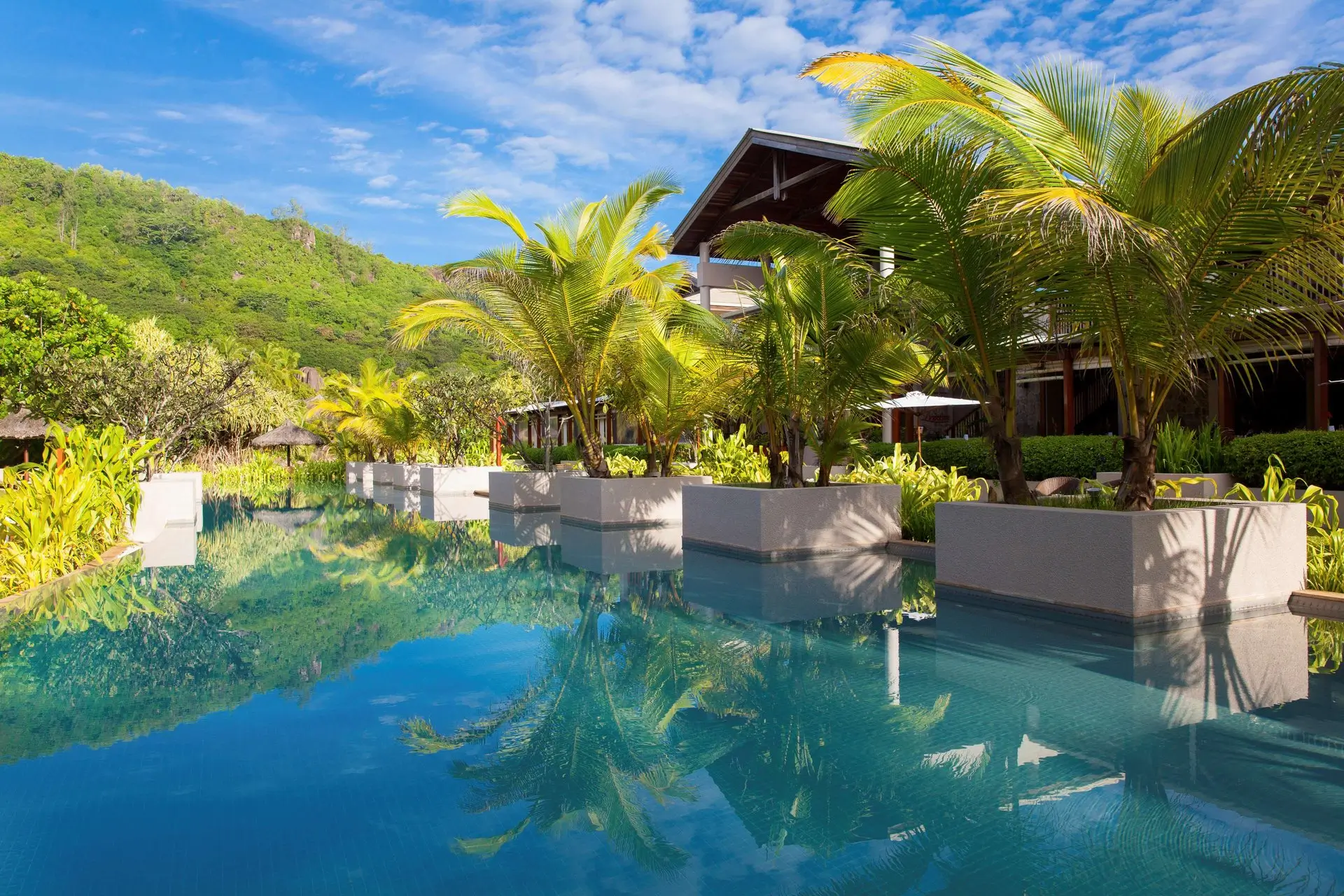 tengerparti_eskuvo_seychelles_kempinski_1