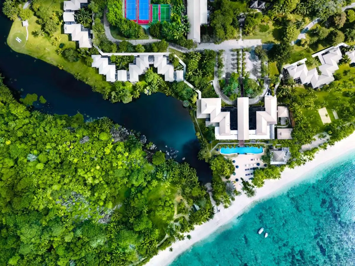 tengerparti_eskuvo_seychelles_kempinski_14