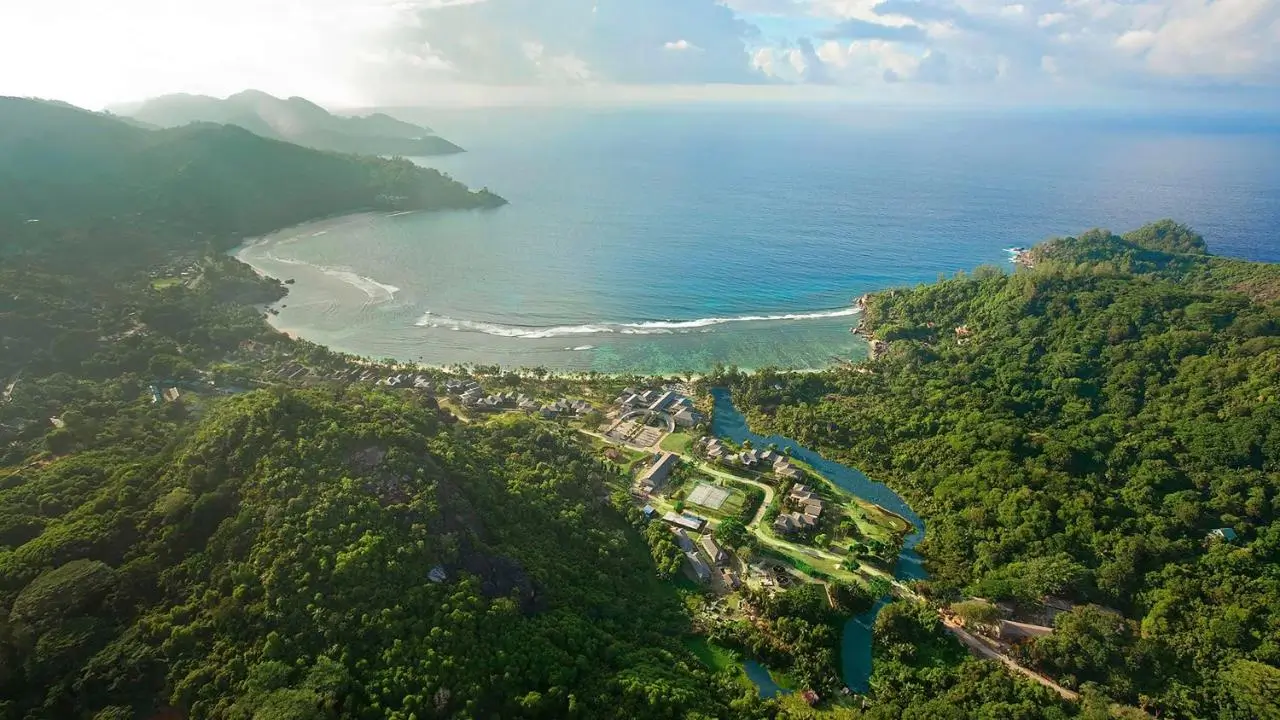 tengerparti_eskuvo_seychelles_kempinski_6