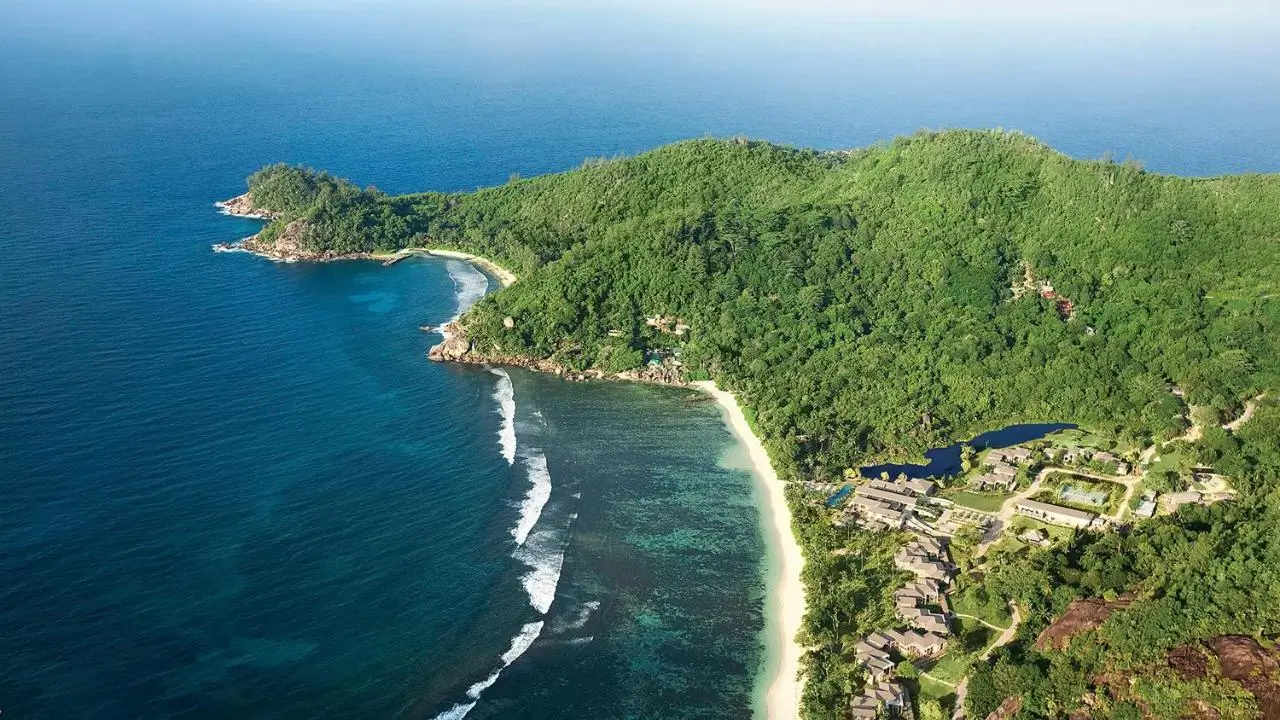 tengerparti_eskuvo_seychelles_kempinski_8