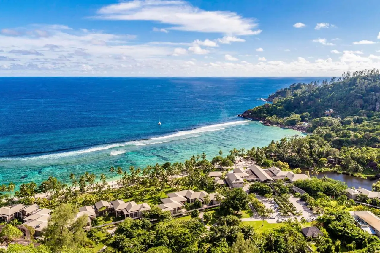 tengerparti_eskuvo_seychelles_kempinski_9