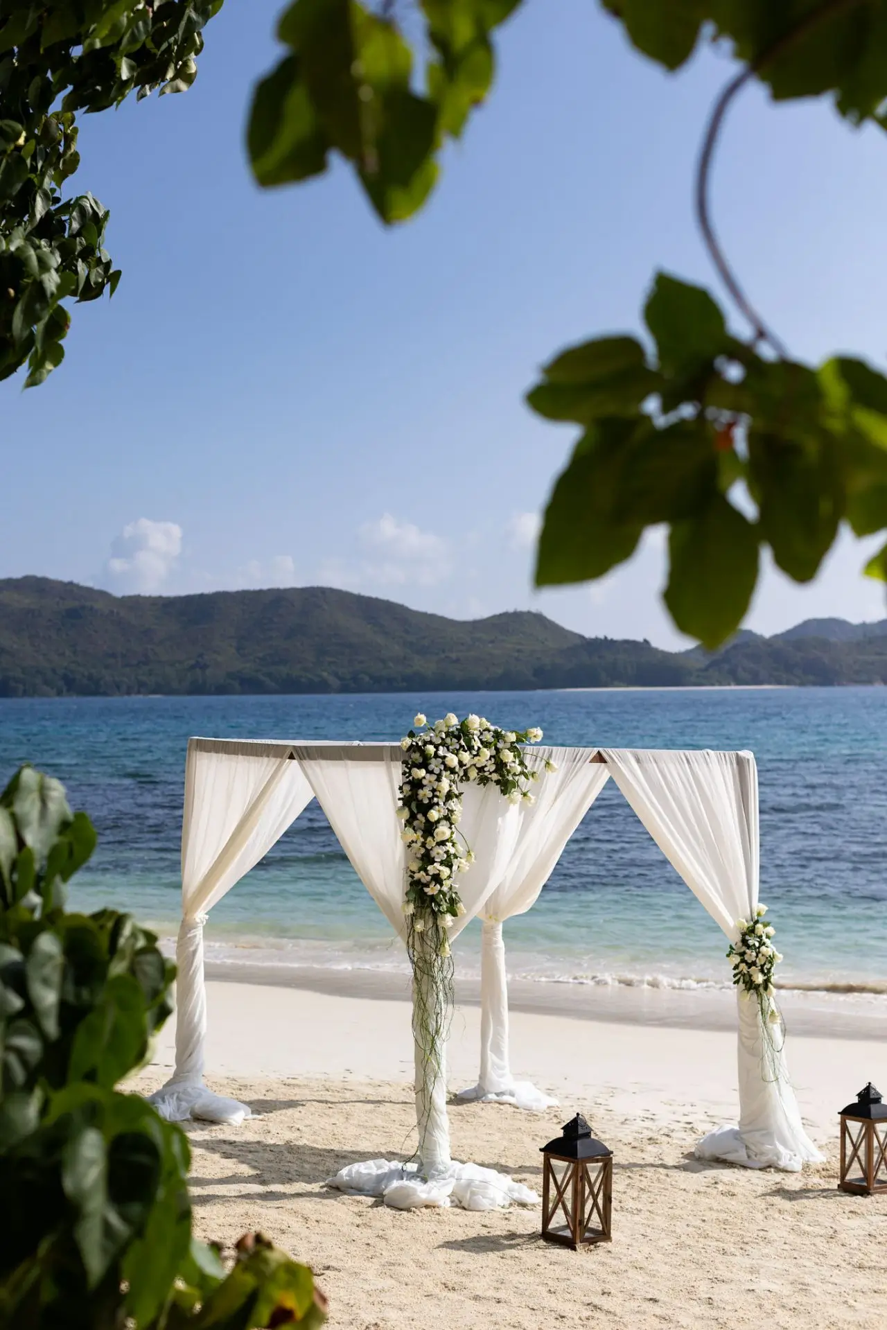 tengerparti_eskuvo_seychelles_raffles_22