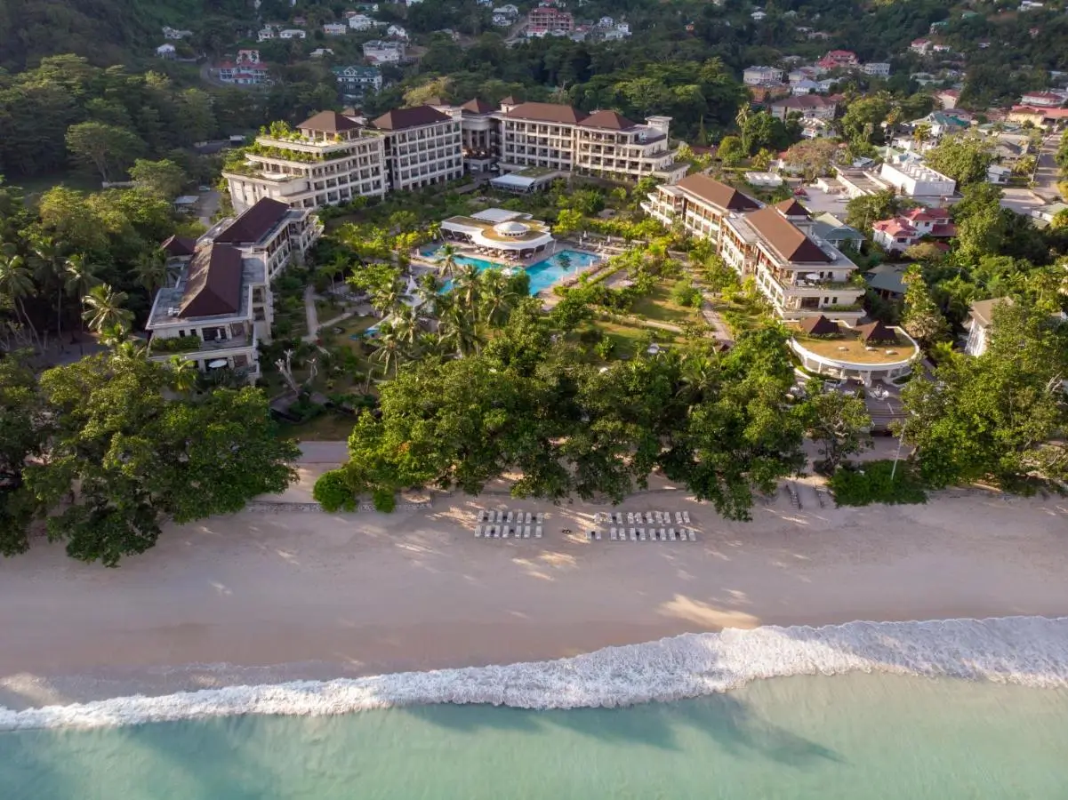 tengerparti_eskuvo_seychelles_savoy_12