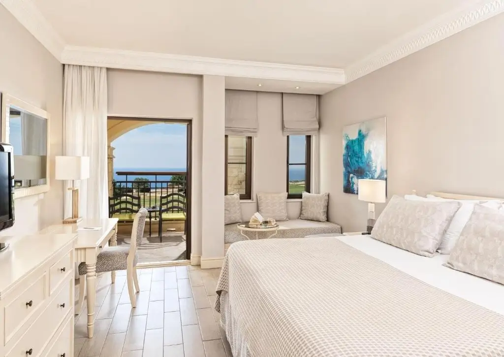 tengerparti_eskuvo_ciprus_aphrodite_hills_hotel_2